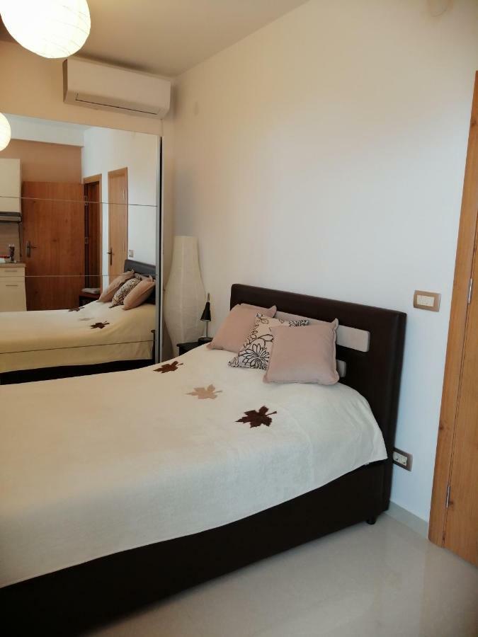 Studio Apartman Irena 2 Bijela Exterior foto